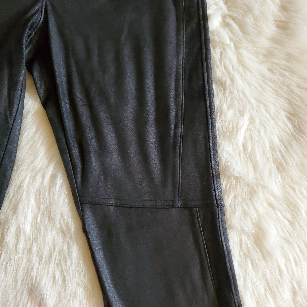 Free People Midnight NWT Vegan Faux Suede Black Leggings Size Small - Picture 11 of 16